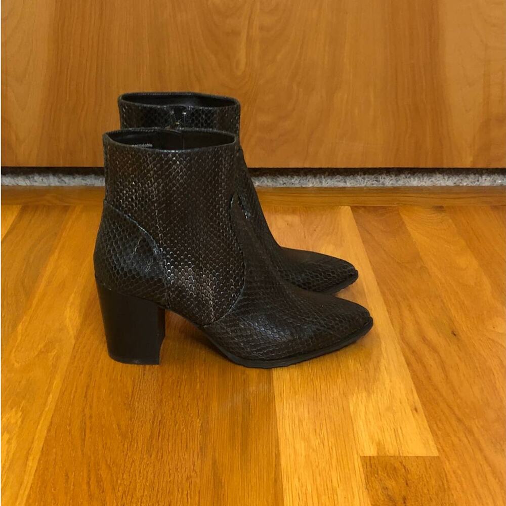 Blondo Tania Waterproof Leather Booties 6.5